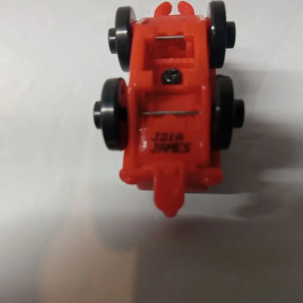 THOMAS & FRIENDS Minis Christmas James Mini Miniature 2014